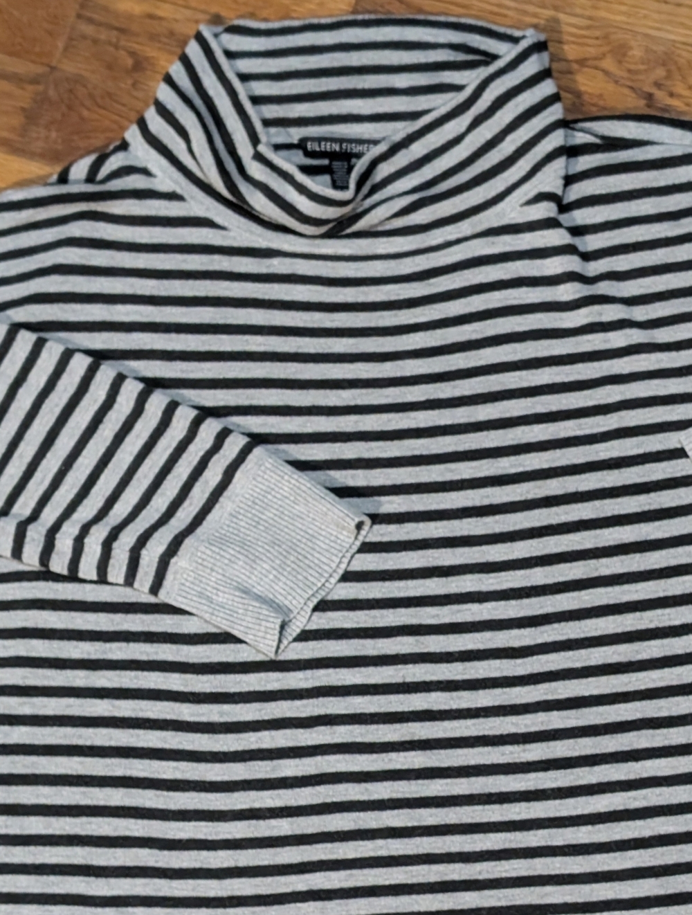 EILEEN FISHER Striped STRETCH KNIT Long Sleeve MOCK NECK Shirt LG Gray & Black